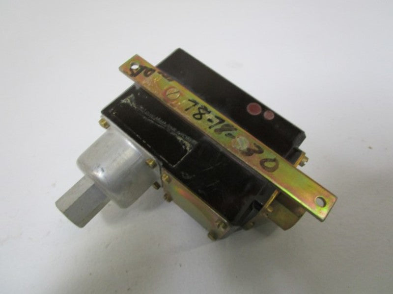 SQUARE D 9016-BSG1 VACUUM SWITCH (MISSING COVER) UNMP