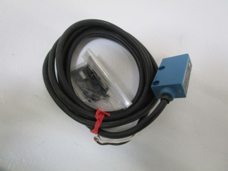 MICRO SWITCH PHOTOELECTRIC SENSOR FE7C-TT2E-M NSNP