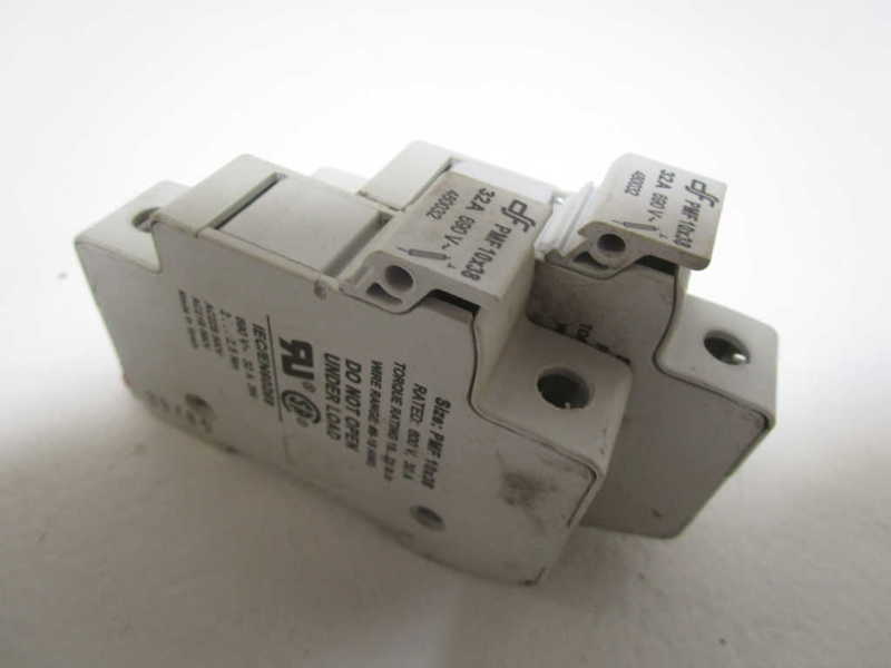 LOT OF 2 DF PMF 10x38 32A 690V FUSE HOLDER 480032 UNMP