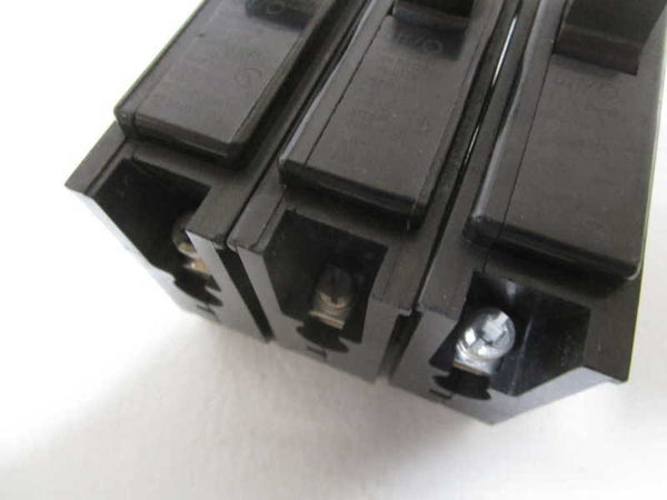 LOT OF 3 CUTLER HAMMER 20AMP CIRCUIT BREAKER BR120 NSNP