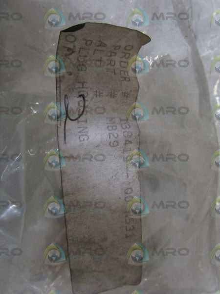 LOT OF 2 PLUG HOUSING MB29 NSNP IN BAG