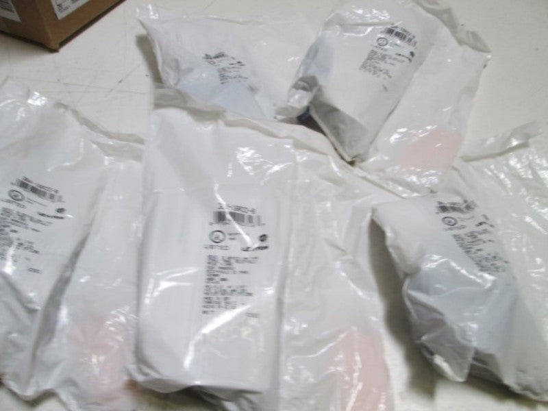 LOT OF 5 LEVITON RECEPTACLE 304-16R22-B (BLUE) NSMP