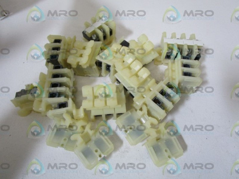 LOT OF 40 BUCHANAN TERMINAL BLOCK 0242 NSMP