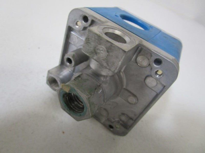 HONEYWELL GAS PRESSURE SWITCH C6097A 1079 UNMP