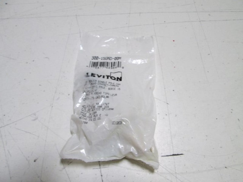 LEVITON PLUG 300-15GND-00M NSMP