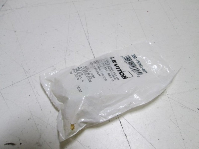 LEVITON PLUG 300-15GND-00M NSMP