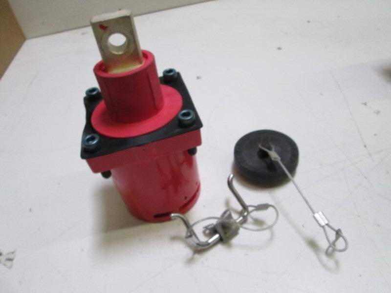 LEVITON RECEPTACLE 033-49FR1-XR (RED) UNMP