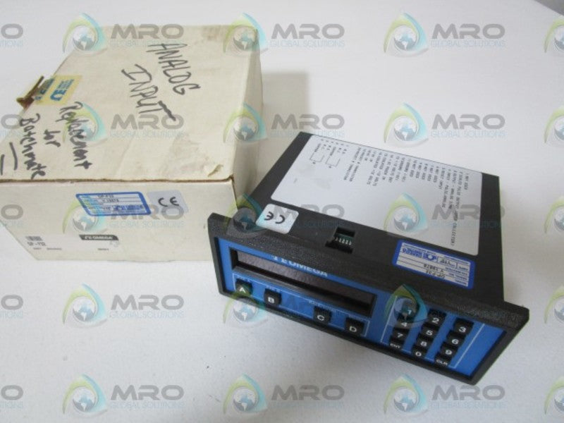 OMEGA 2-STAGE BATCH CONTROLLER/RATEMETER DP-F32 NSMP