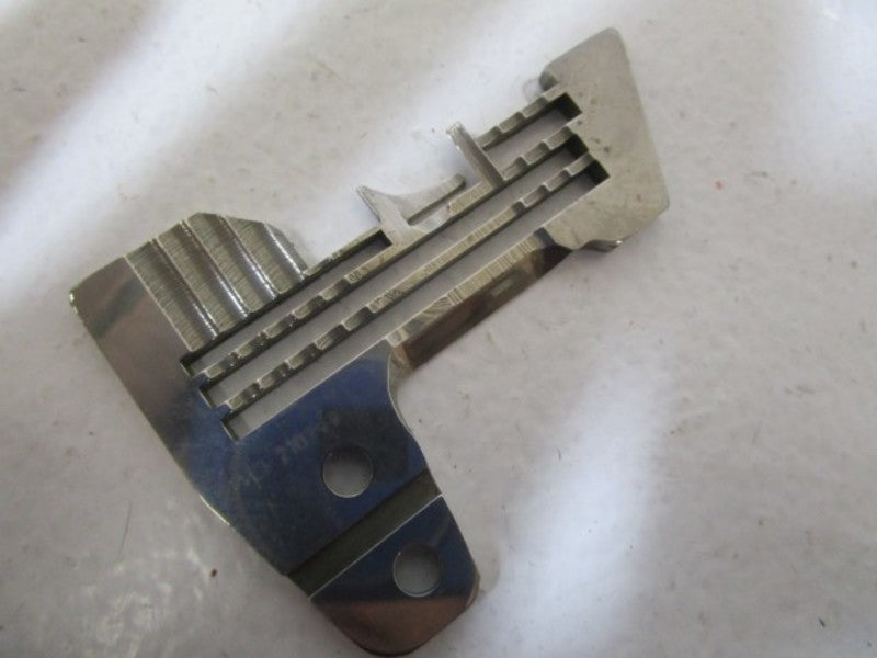 LOT OF 30 PEGASUS CORP. NEEDLE PLATE FOR SEWING MACH. 210799 NSNP