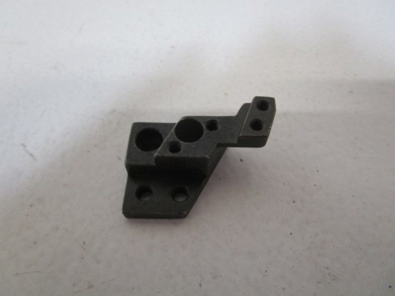 LOT OF 5 PEGASUS BRACKET 271013 NSNP