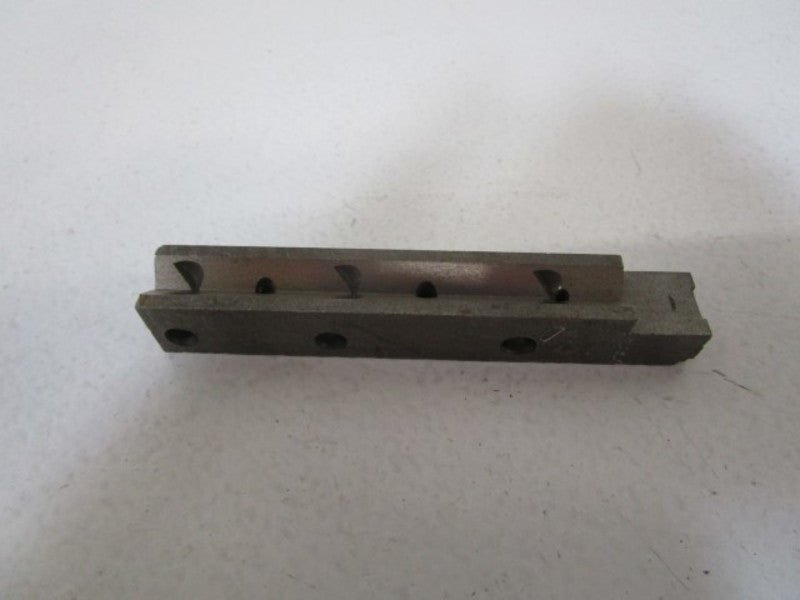 LOT OF 2 EASTMAN MACH CO. 1.25 STROKE GUIDE 525C1-6 NSNP