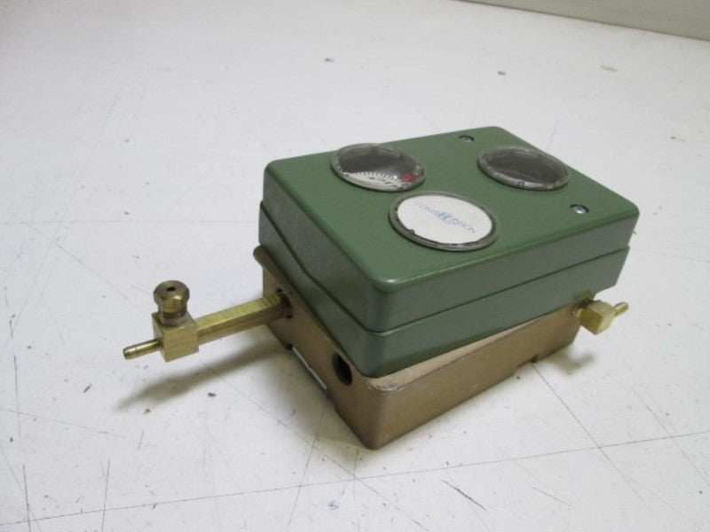 JOHNSON CONTROLS TWO POSITION RECEIVER CONTROLLER T-5312 (GREEN) UNMP