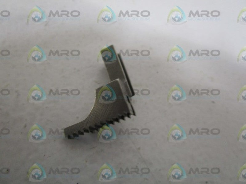 PEGASUS CORP. MAIN FEED DOG FEEDER 204692A NSNP