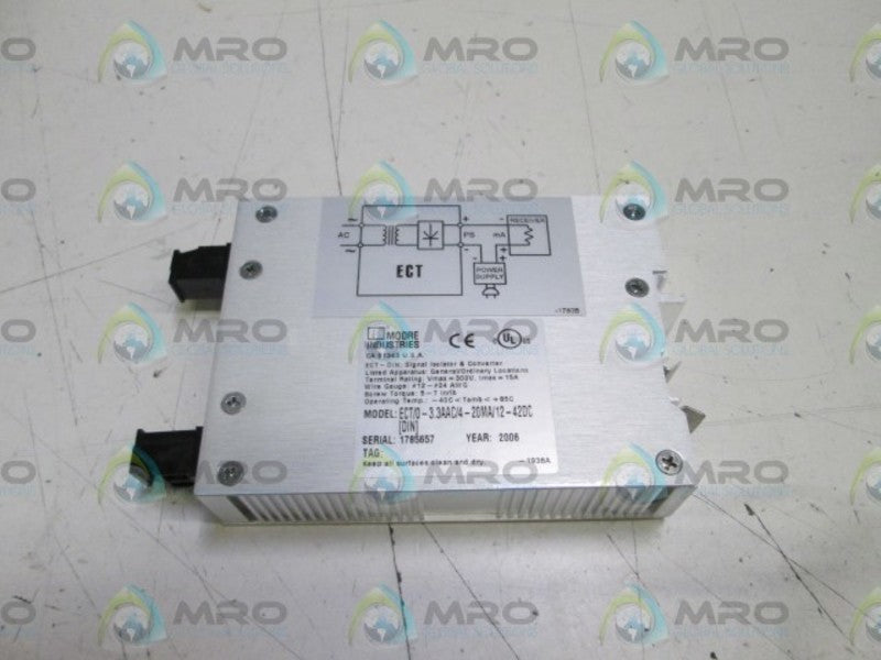 MOORE ECT/0-3.3AAC/4-20MA/12-42DC [DIN] ISOLATOR CONVERTER NSNP