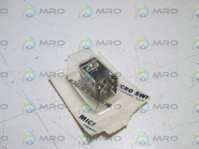 MICRO SWITCH SWITCH MODULE 2D2 ORIGINAL PACKAGE