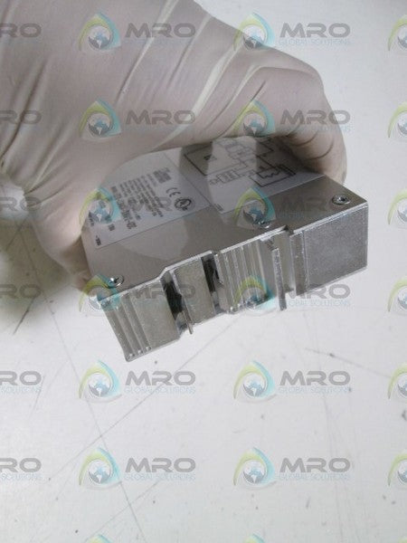 MOORE ECT/0-3.3AAC/4-20MA/12-42DC [DIN] SIGNAL ISOLATOR CONVERTER UNMP