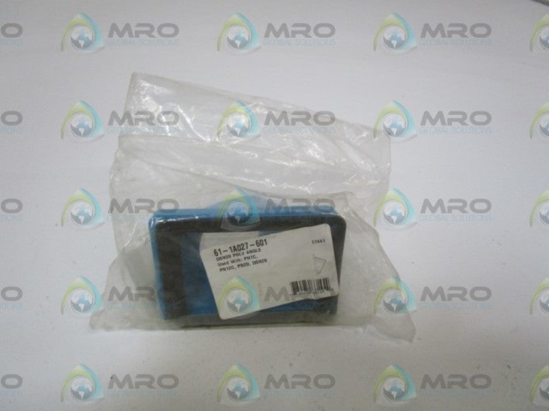 MELTRIC ADAPTER ANGULAR 61-1A027-601  NSMP
