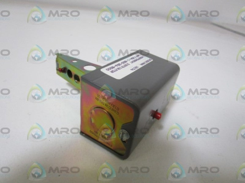 HONEYWELL LIMIT CONTROL MANUAL RESET L4029E 1227 NSMP