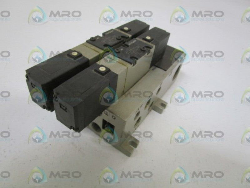 LOT OF 2 SMC VALVE W/ MANIFOLD NVFS2200 NSNP