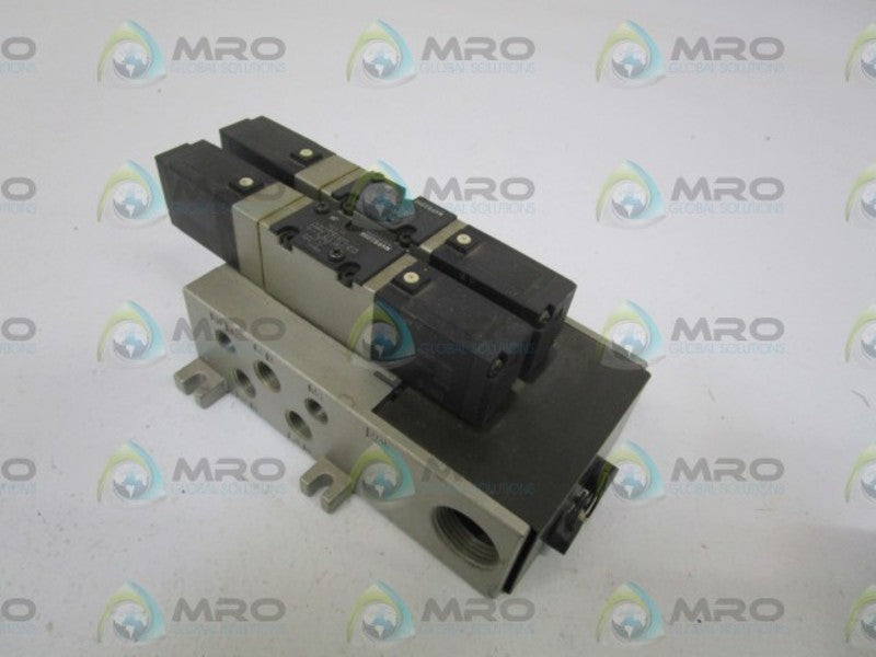 LOT OF 2 SMC VALVE W/ MANIFOLD NVFS2200 NSNP