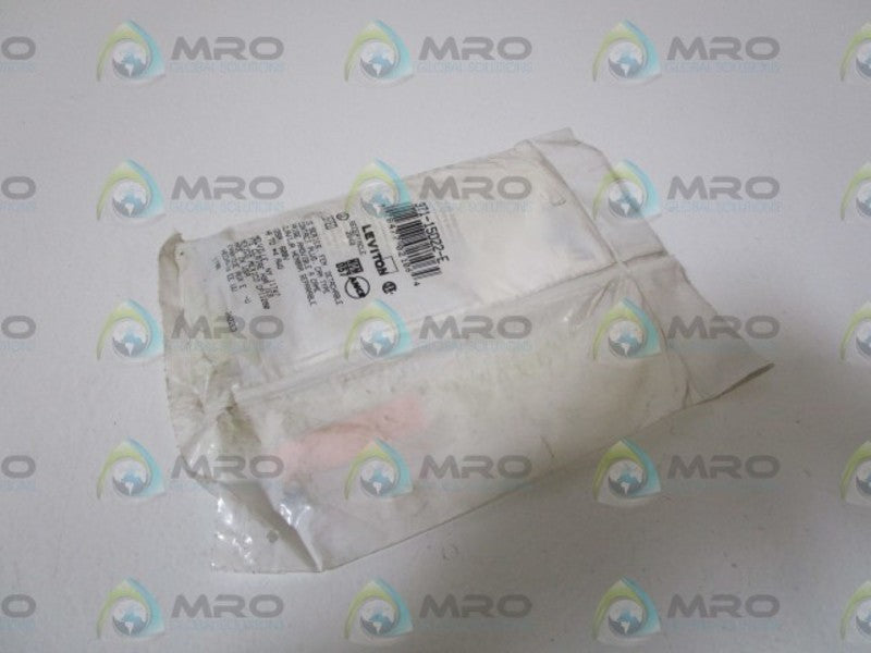 LEVITON FEMALE DETACHABLE PLUG 371-15D22-E NSMP