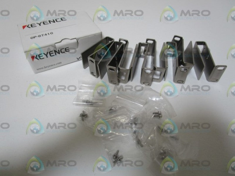 LOT OF 8 KEYENCE BRACKET ROBUST MOUNTING OP-87410 NSMP