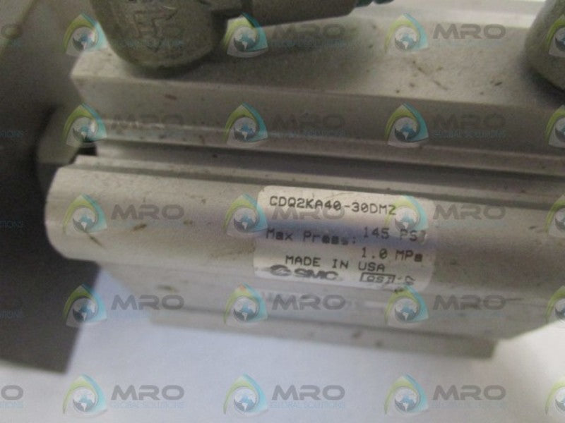 SMC CYLINDER CDQ2KA40-30DMZ UNMP