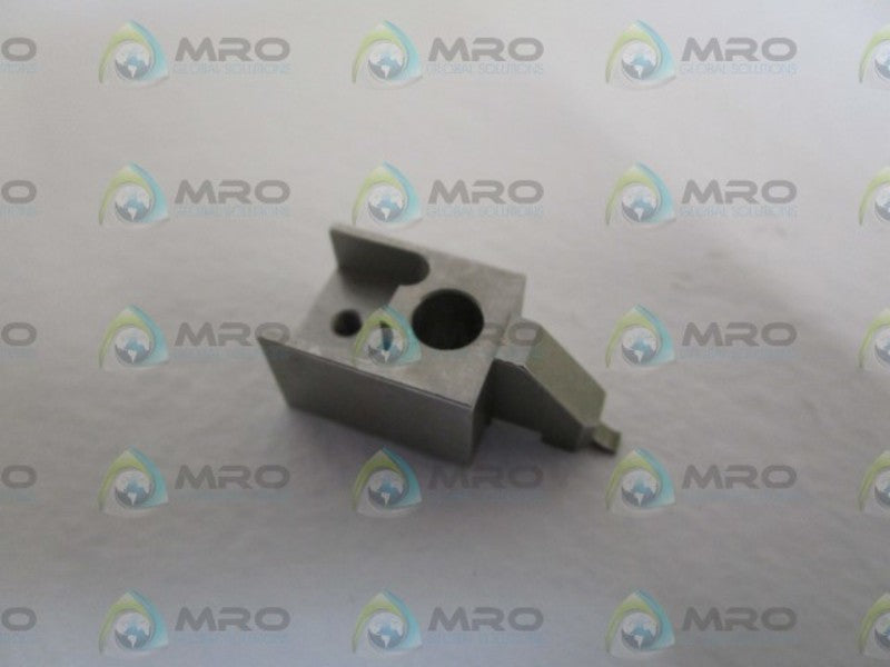 LOT OF 13 REPLACEMENT PART 6000915 NSNP