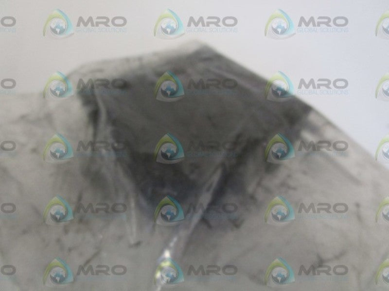 LOT OF 4 NATIONAL CARBON BRUSH 581 25C29P01 NSNP IN BAG
