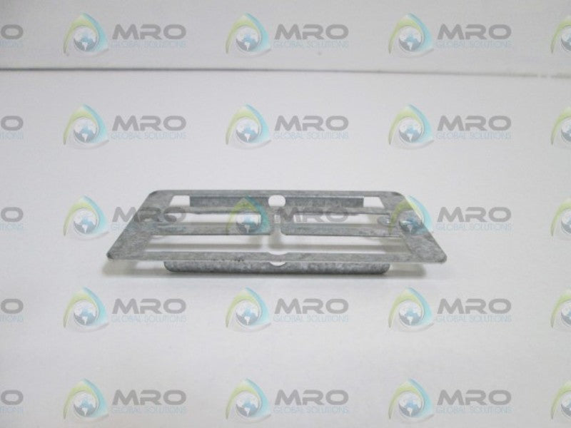 LOT OF 9 ERICO FASTENING PRODUCTS MOUNTING BRACKET MP1 NSMP