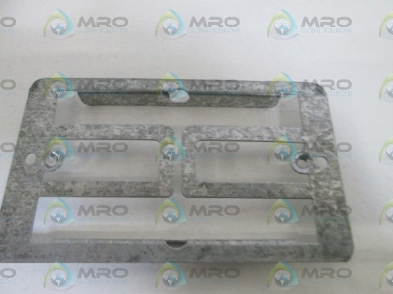 LOT OF 9 ERICO FASTENING PRODUCTS MOUNTING BRACKET MP1 NSMP