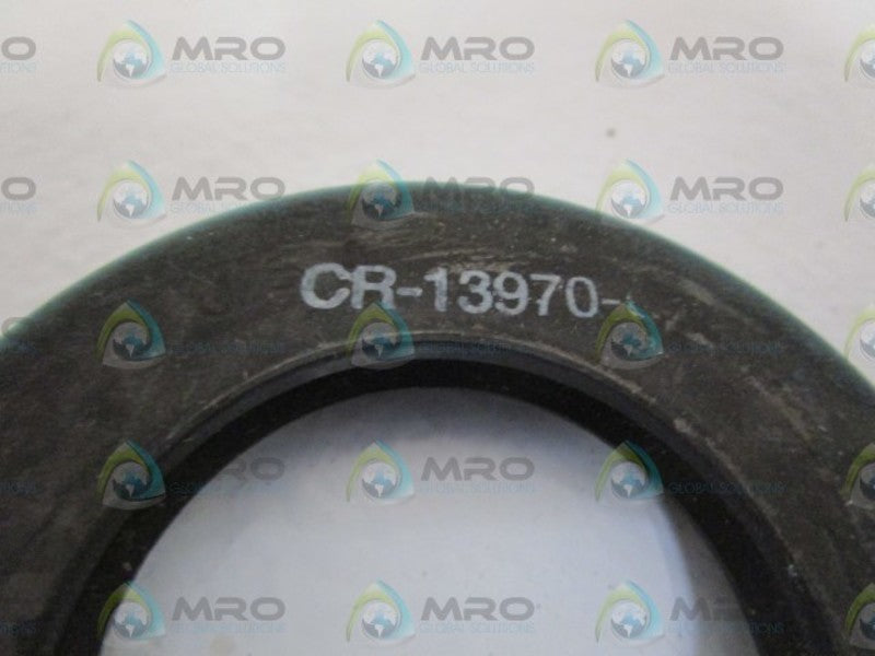 LOT OF 2 CHICAGO RAWHIDE 35X62X8 OIL SEAL 13970 NSMP