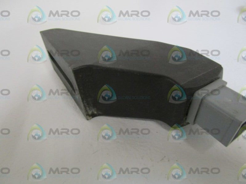 LOT OF 5 VALU GUIDE RAIL BRACKET VG-203L UNMP
