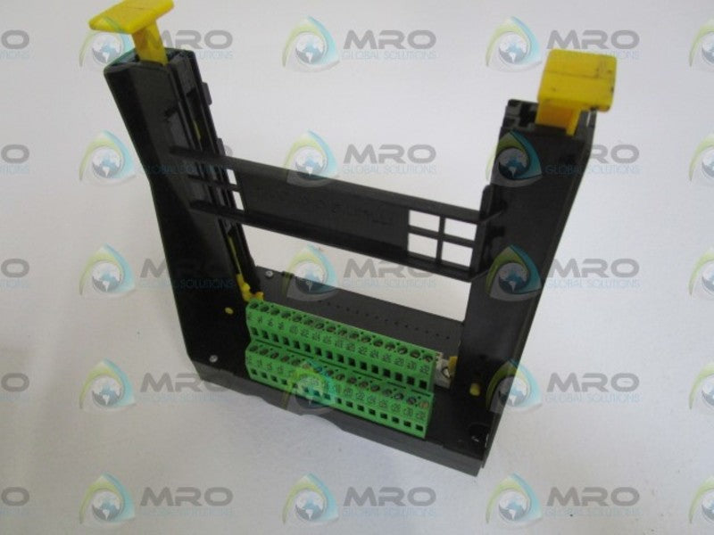 REXROTH CARD HOLDER VT3002-1-2X/32D (CRACKED AS PICTURED) UNMP