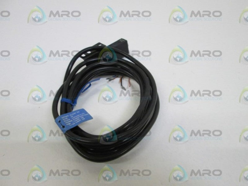 KEYENCE PHOTOELECTRIC SENSOR PZ-61L UNMP