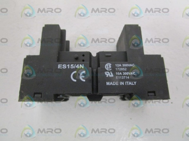 LOT OF 4 RELAY SOCKET ES15/4N UNMP