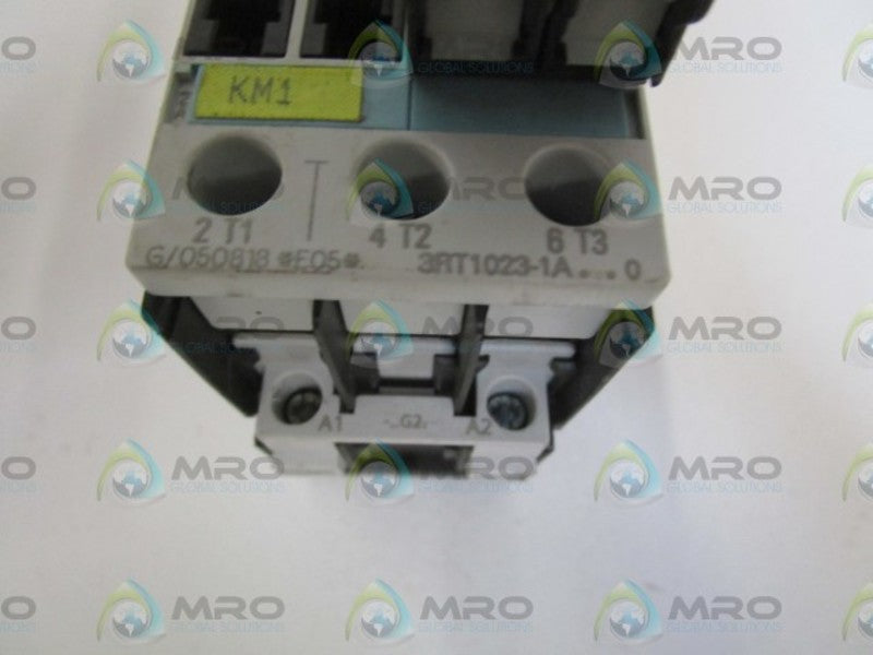 SIEMENS CONTACTOR 3RT1023-1AG20 W/ 3RH1921-1CA10 UNMP