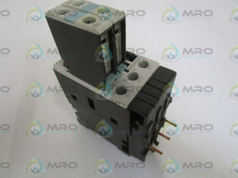 SIEMENS CONTACTOR 3RT1023-1AG20 W/ 3RH1921-1CA10 UNMP