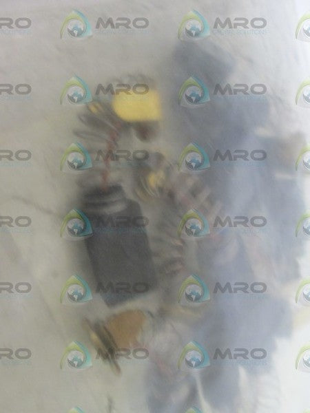 LOT OF 9 CONTAINER AUTOMATION SYSTEMS BRUSH CAS #S4036 NSNP IN BAG