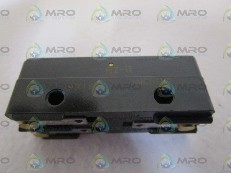 LOT OF 4 MICROSSWITCH BASIC SWITCH BZ-R NSNP