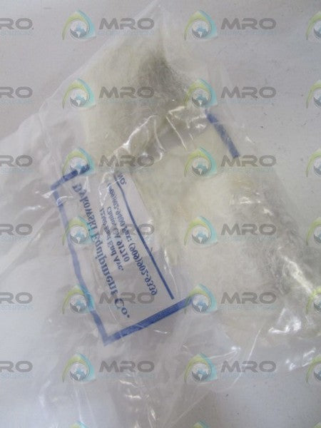 LOT OF 2 BEECO SEAT, BOTTOM PLUG/SUCTION J036139 NSNP IN BAG