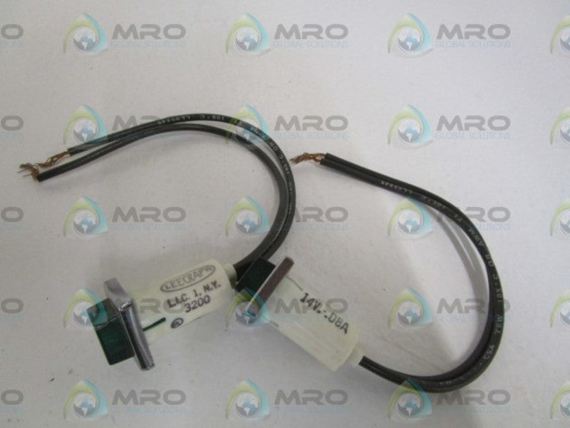 LOT OF 2 LEE CRAFT PILOT GREEN LIGHT 315-0305-00 NSNP
