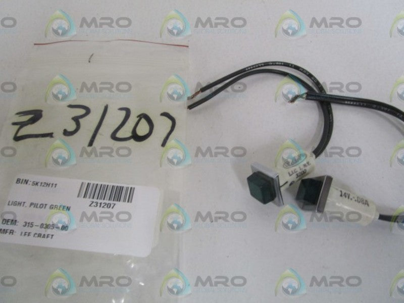 LOT OF 2 LEE CRAFT PILOT GREEN LIGHT 315-0305-00 NSNP