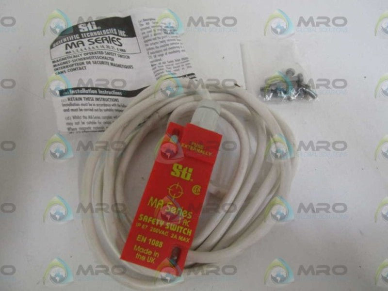 STI 44507-0020 SAFETY INTERLOCK SWITCH NSNP