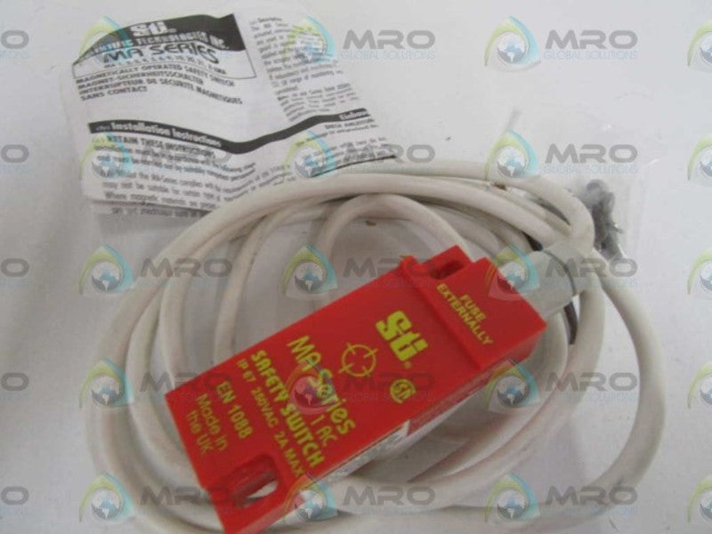STI 44507-0020 SAFETY INTERLOCK SWITCH NSNP