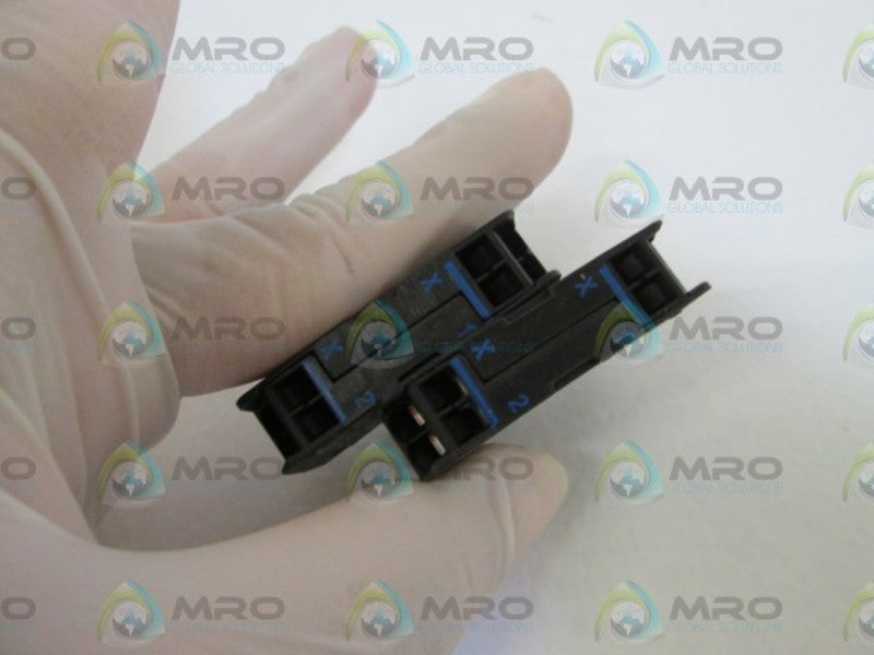 LOT OF 2 MOELLER LAMP MODULE M22-CLED-B (BLUE) NSNP