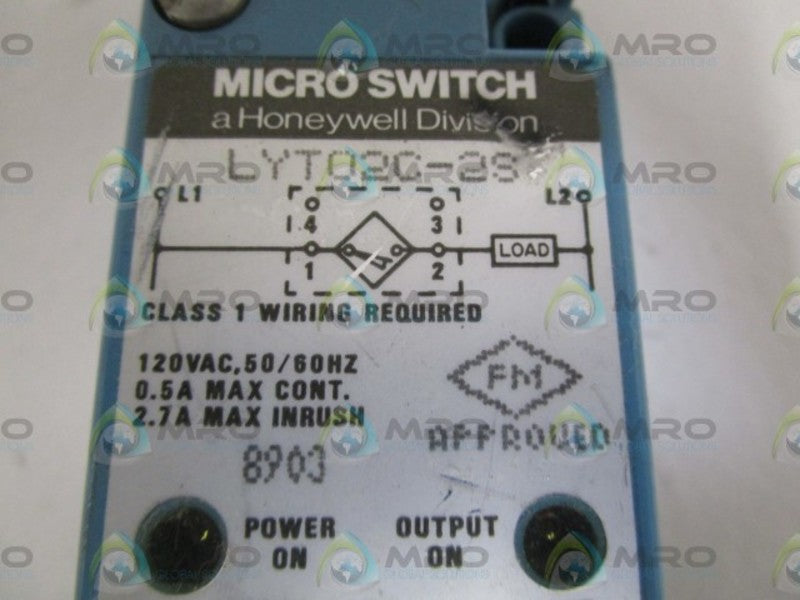 MICRO SWITCH LYT02C-2S PROXIMITY SWITCH NSNP