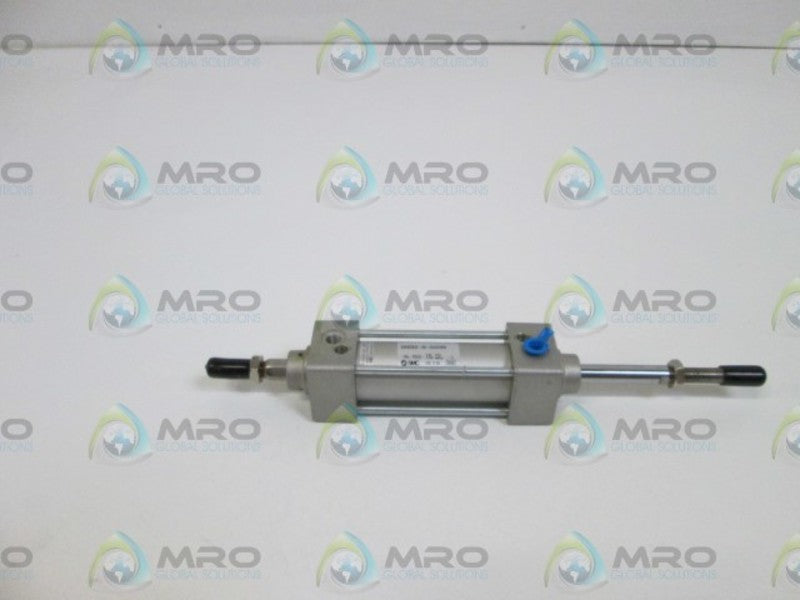 SMC CYLINDER DOUBLE ROD C95KDB32-50-DUJ01859 NSNP
