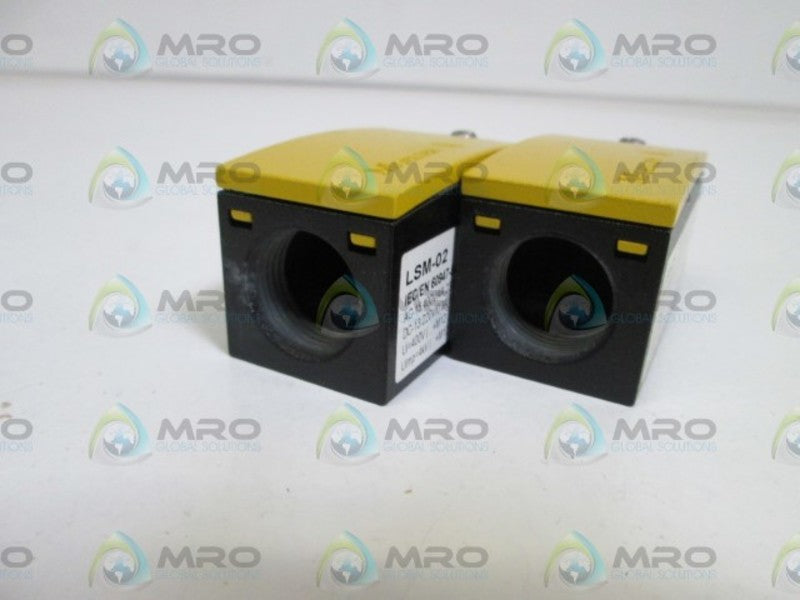 LOT OF 2 MOELLER LIMIT SWITCH W/ PLUNGER LSM-02 NSMP