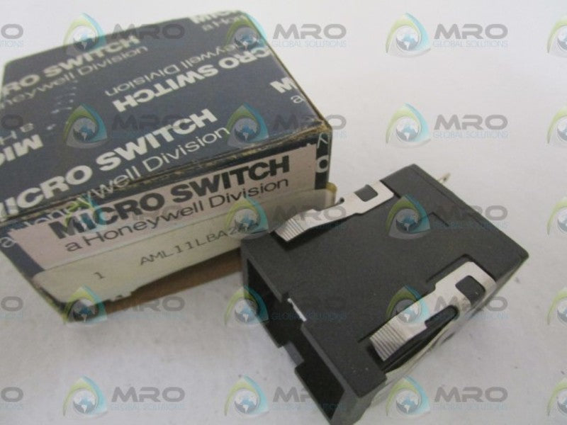 MICRO SWITCH AML11LBA2AA PUSHBUTTON SWITCH NSMP